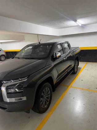 MITSUBISHI TRITON 2.4 BITURBO DIESEL CD HPE 4X4 AUTOMÁTICO